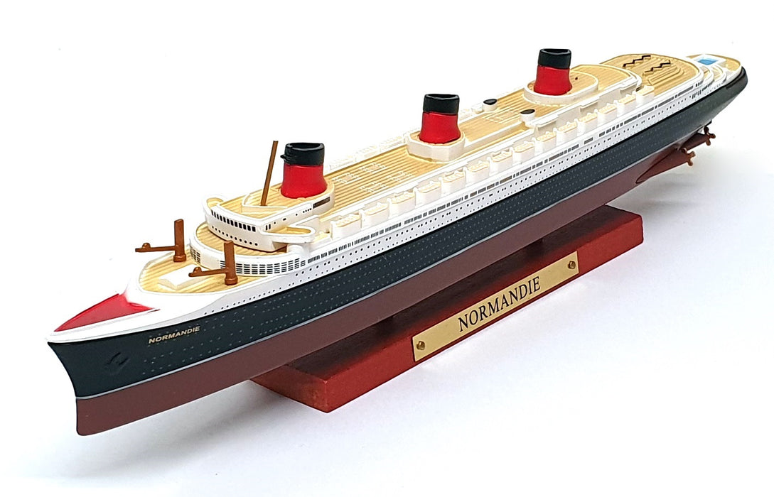 Atlas Editions 1/1250 Scale 7 572 006 - Normandie Ocean Liner Ship