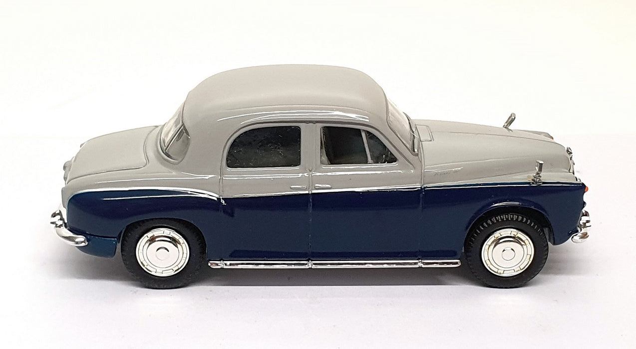Vanguards 1/43 Scale Diecast VA19004 - Rover P4 - Blue/Grey