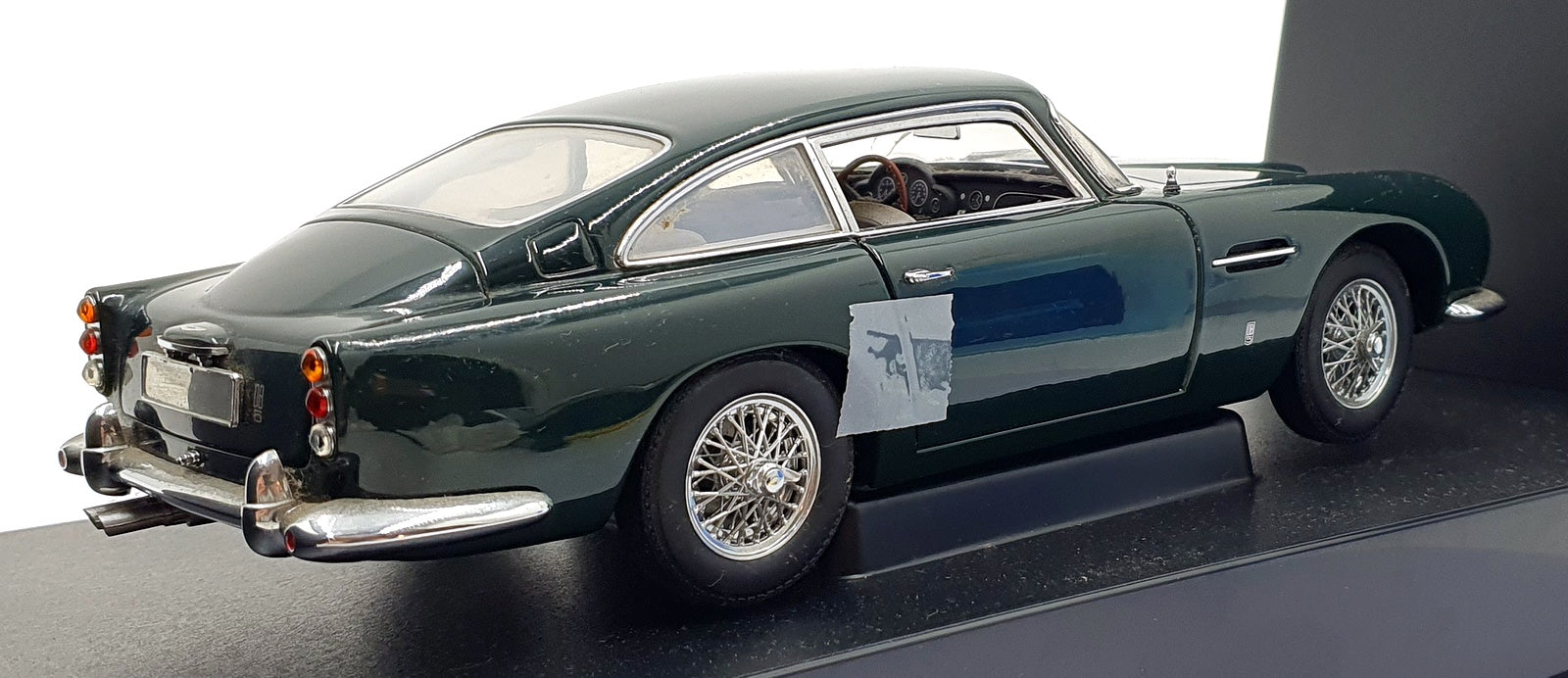 AutoArt 1/18 Scale 70023 - Aston Martin DB5 - Dark Green