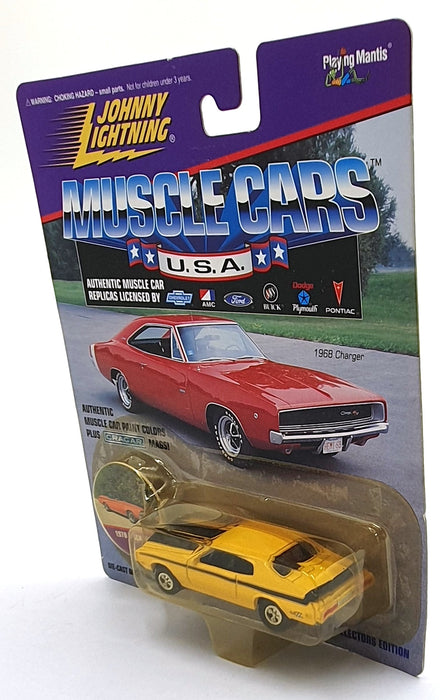 Johnny Lightning 1/64 Scale 202-00 - Muscle Cars 1970 Buick GSX - Yellow