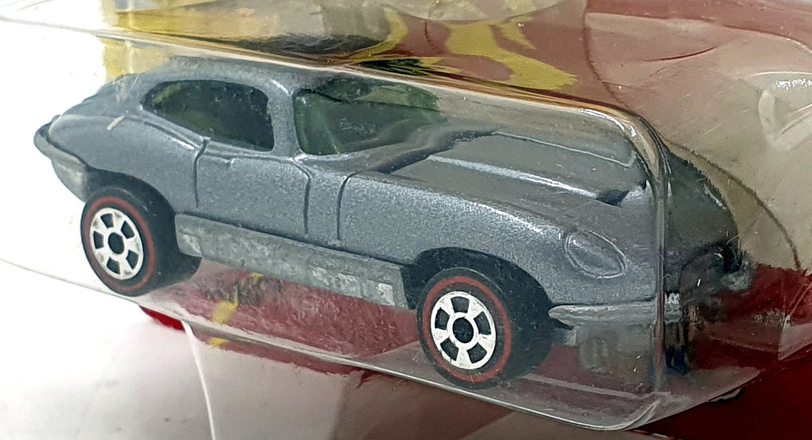 Johnny Lightning 1/64 Scale 100-190 - The Challengers Custom XKE - Silver