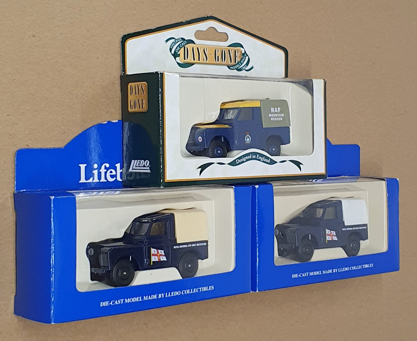 Lledo Diecast E086273 - Set Of 3 Land Rover Models 2 RNLI 1 RAF