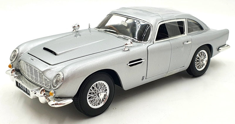 Auto World 1/18 Scale Diecast AWSS131 - 007 Aston Martin DB5 James Bond - Silver