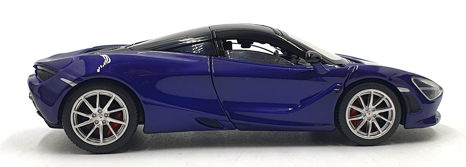 Tayumo 1/32 Pull Back & Go 32130018 - McLaren 720S LHD - Blue
