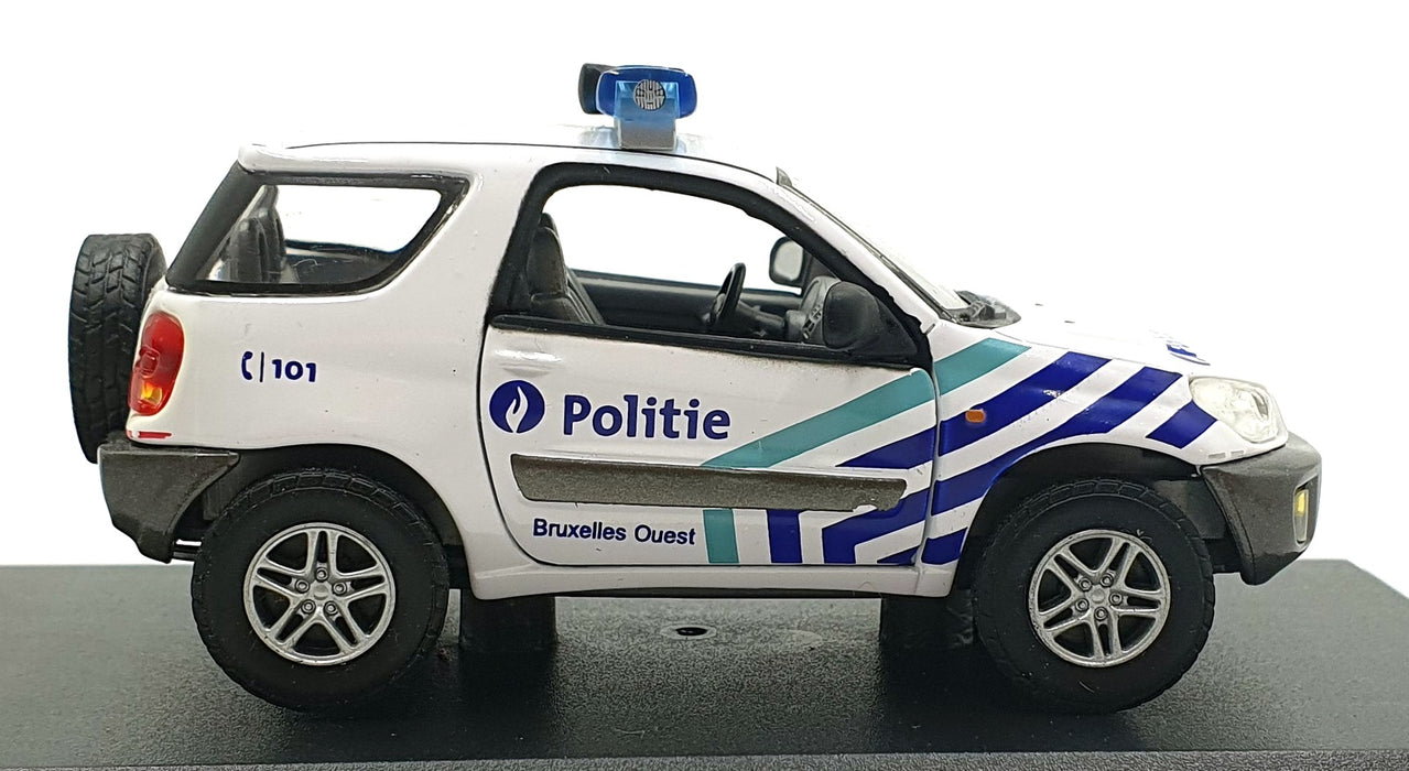 Cararama 1/43 Scale 143040 - 2000 Toyota RAV4 Police Car - White