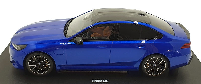 GT Spirit 1/18 Scale Resin GT507 - BMW M5 - Blue