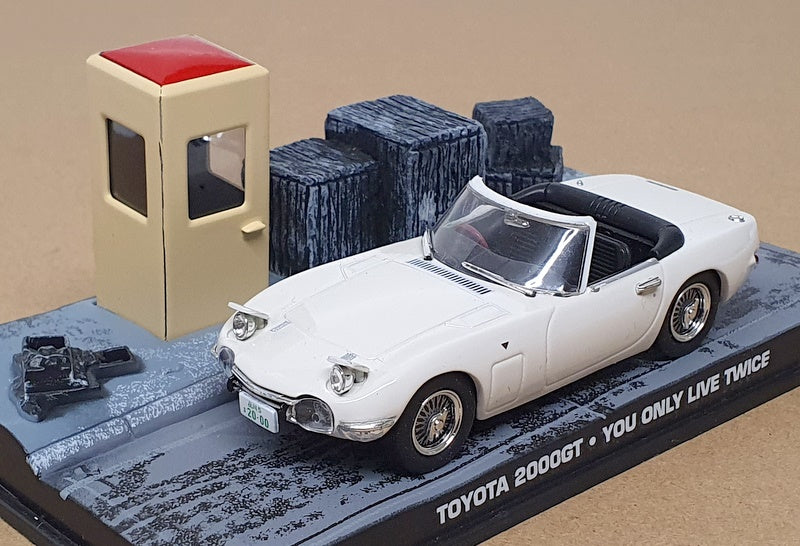 Fabbri 1/43 Scale 00701 - Toyota 2000GT Bond 007 You Only Live Twice - White