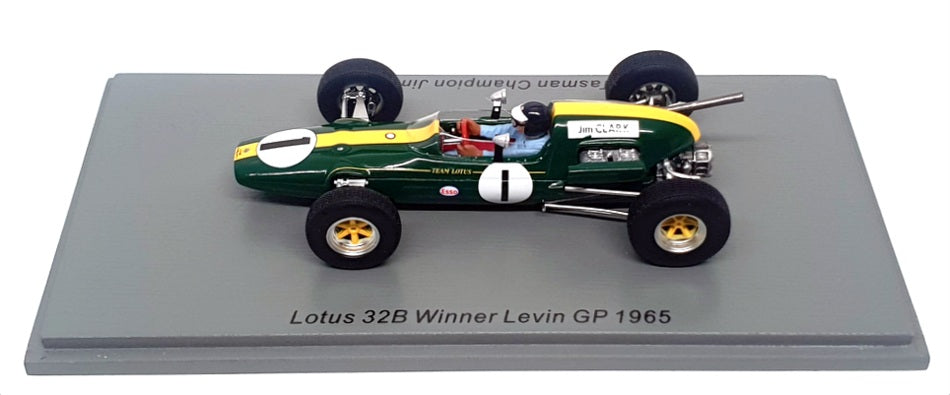 Spark 1/43 Scale S7304 - Lotus 32B 1st Levin GP 1965 Tasman Champion #1 J. Clark