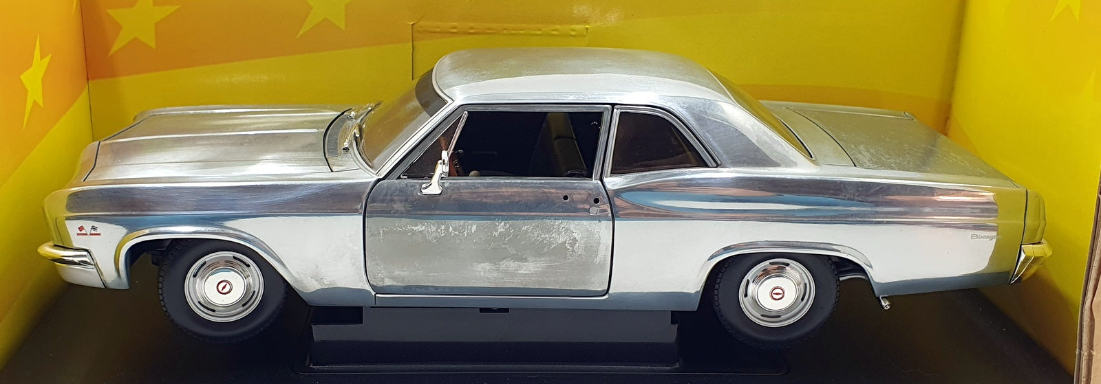 Ertl 1/18 Scale Diecast 36673 - 1966 Chevrolet Biscayne - Chrome