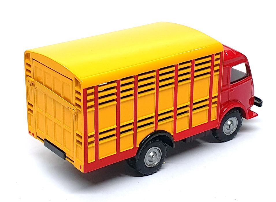 Norev 13cm Long Diecast 4/50/00 - Renault 2.5T Betaillere Truck - Red/Yellow