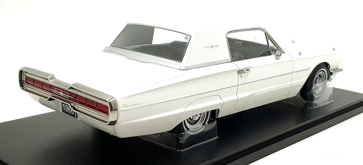 KK Scale 1/18 Scale KKDC181381 - 1966 Ford Thunderbird Coupe - White