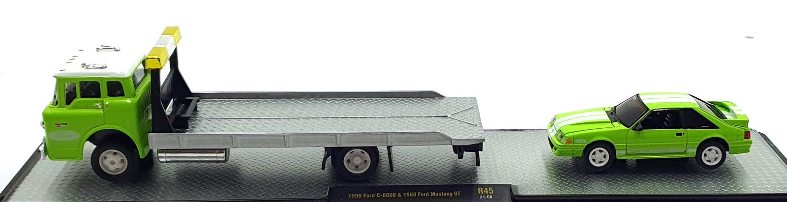Castline M2 Machines 1/64 Scale R45 1990 Ford C-8000 & 1988 Mustang GT