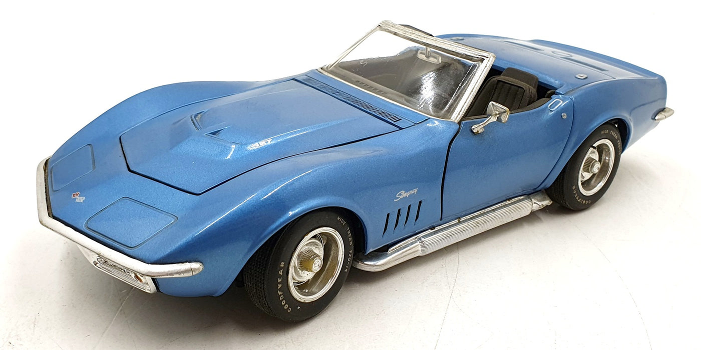 Revell 1/18 Scale 8819 - '69 Chevrolet Corvette Convertible - Blue