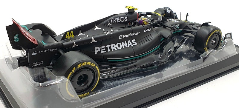 Burago 1/24 Scale 18-28028 - F1 Mercedes W14E Performance #44 L.Hamilton