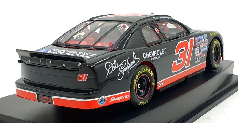 Revell 1/24 Scale RC249616215 - Chevrolet Mom & Pops #31 1996 - Earnhardt Jr.