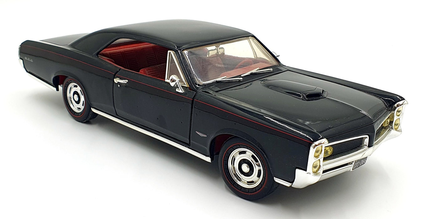 Ertl 1/18 Scale Diecast 15126G - 1966 Pontiac GTO - Black