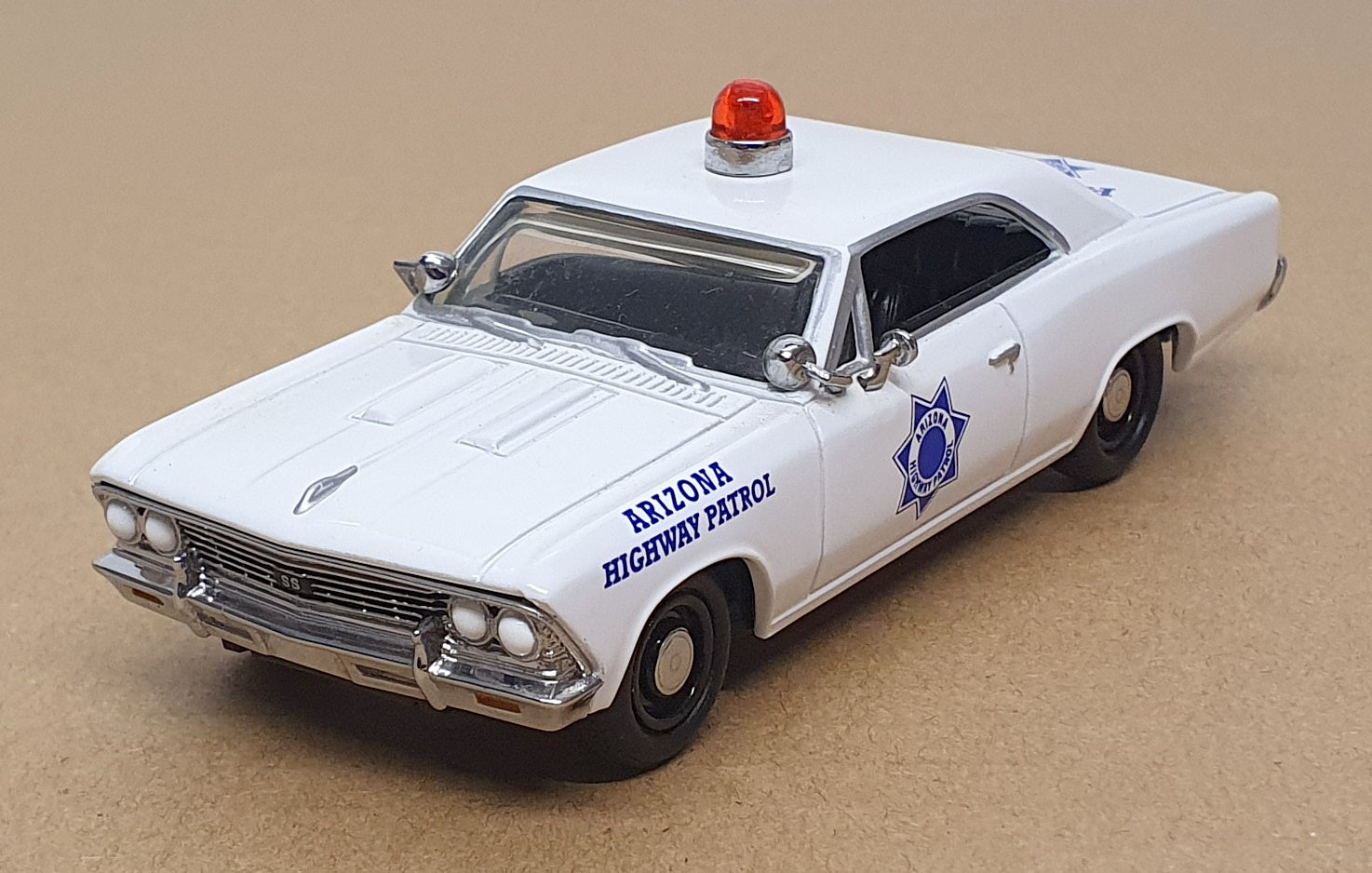 Matchbox 1/43 Scale DYM96659 '66 Chevrolet Chevelle Arizona H/Way Patrol - White