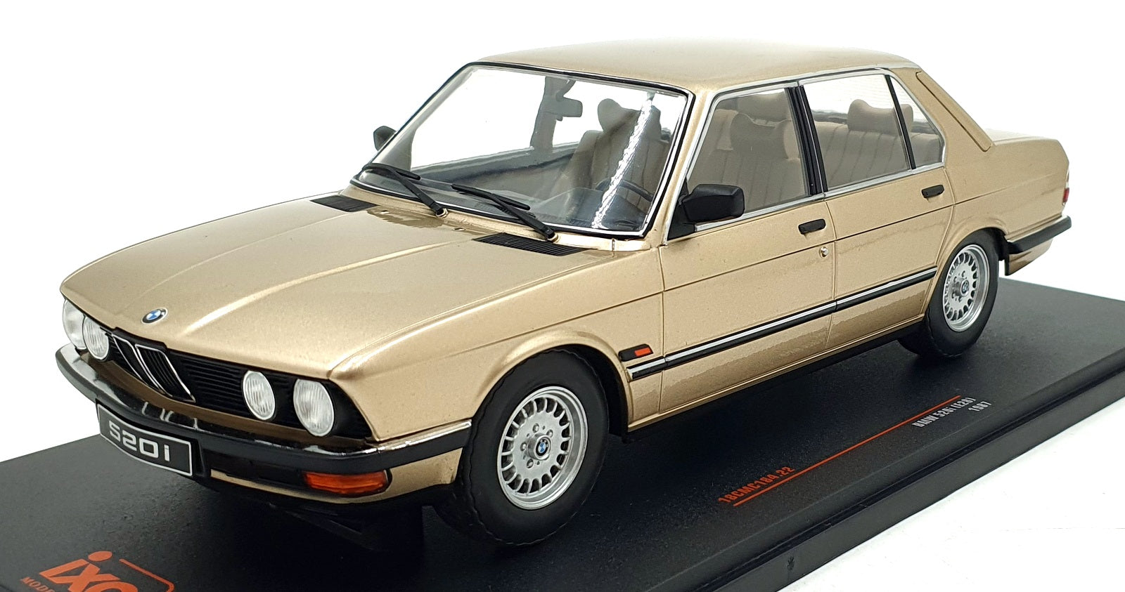IXO 1/18 Scale 18CMC184.22 - 1987 BMW 520i (E28) 24h SPA - Met Gold