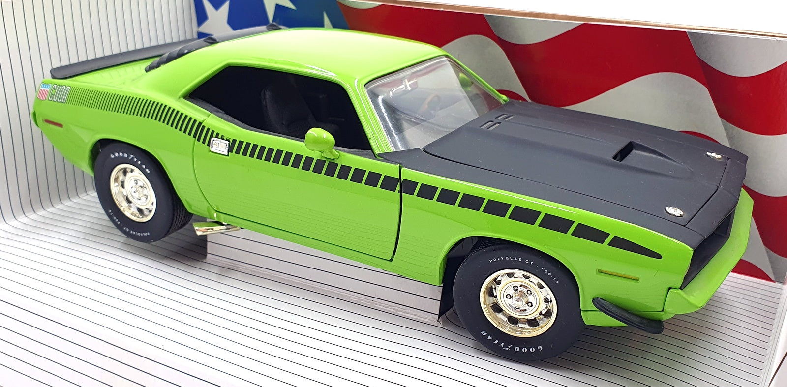 Ertl 1/18 Scale Diecast 7379 - 1970 Plymouth AAR Cuda - Green