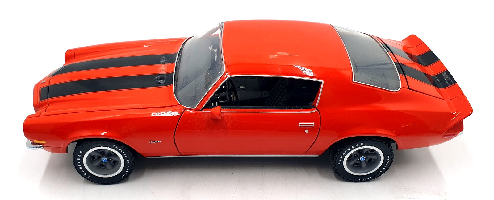 Franklin Mint 1/18 Scale Diecast DC18626N - 1970 Chevrolet Camaro Z/28 Orange 