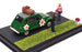 Altaya La Route Bleue 1/43 Scale DIR115 - Citroen Dyane Diorama - Green