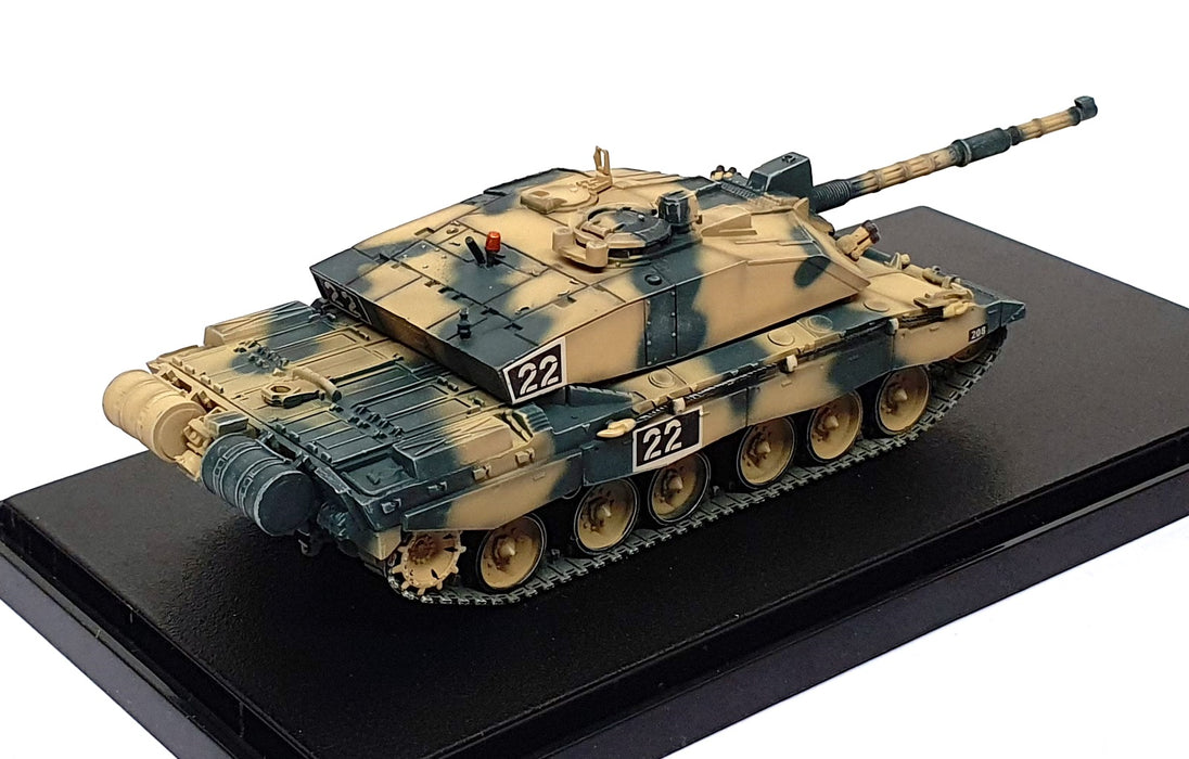 Dragon Models 1/72 Scale 60035 - Challenger II Tank Royal Army Batus Canada