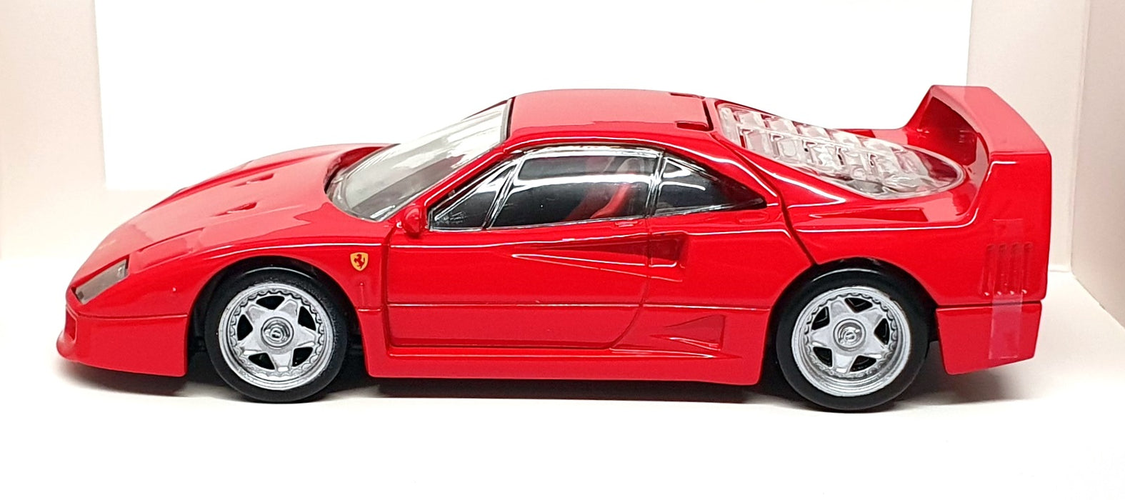 Norev 1/43 Scale Diecast 730001 - Ferrari F40 - Red
