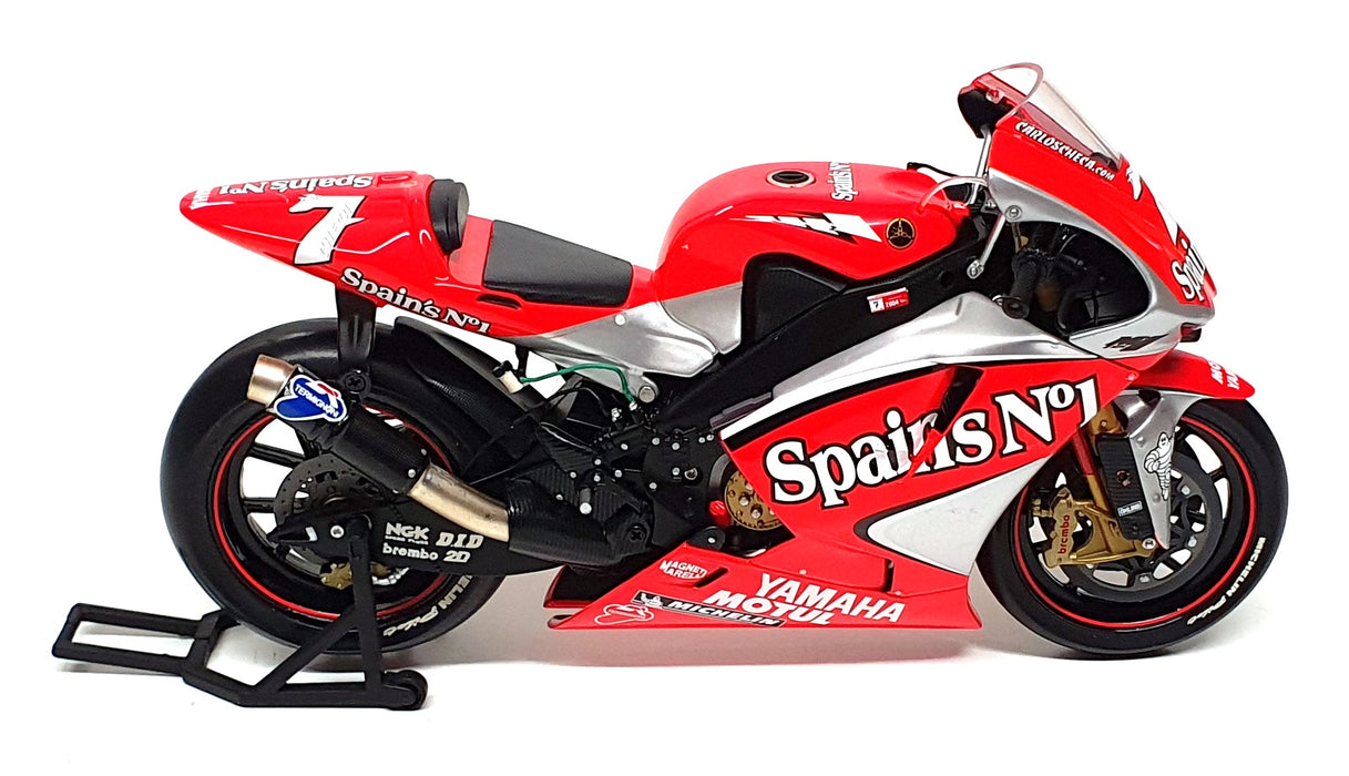 Minichamps 1/12 Scale 122 043007 - Yamaha YZR-M1 #7 C. Checa MotoGP 2004