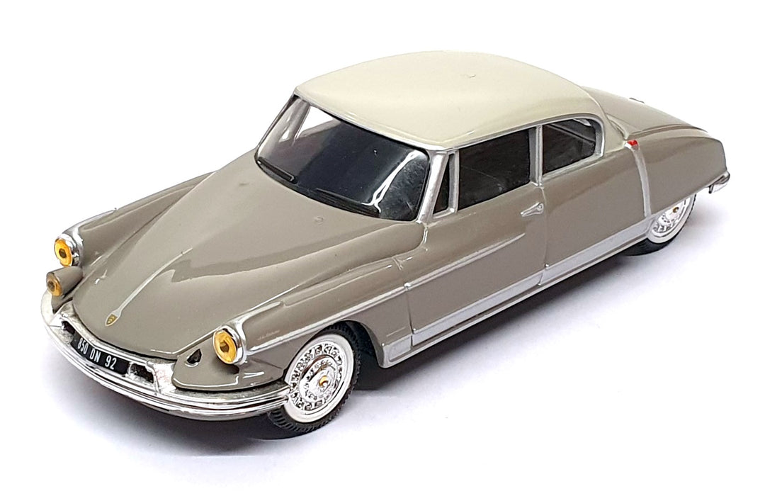 Norev 1/43 Scale 310326D - Citroen DS19 Coach Le Paris Henri Chapron 1959