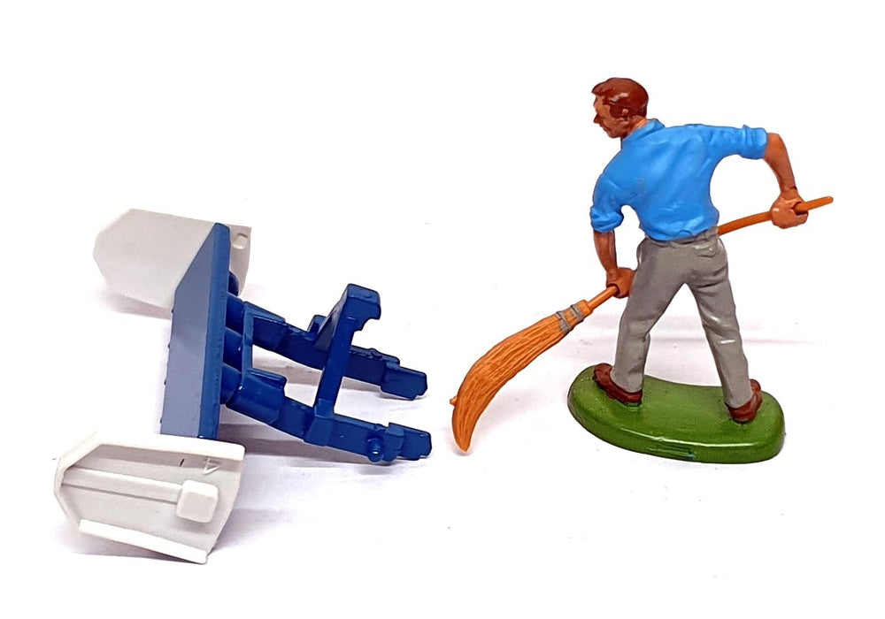 Britains Farm Models 1/32 Scale 9559 - Yard Scraper