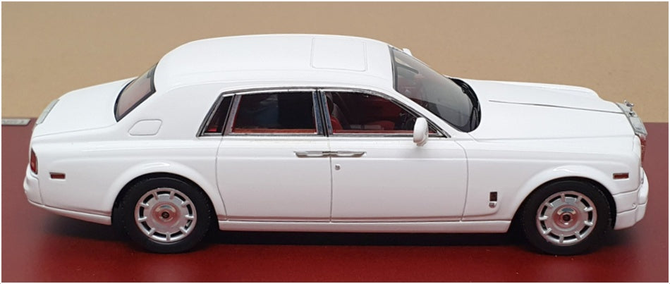 ロールスロイス ファントム 2009 イングリッシュホワイト 1/43 TSM ヨドバシ.com - トゥルースケール TSM114324 1/43 2009 ロールスロイス