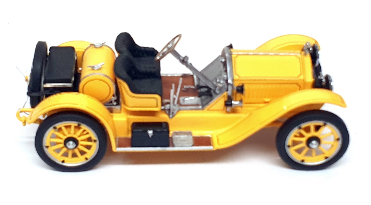Franklin Mint 1/24 Scale 17626H - 1915 Stutz Bearcat Roadster - Yellow