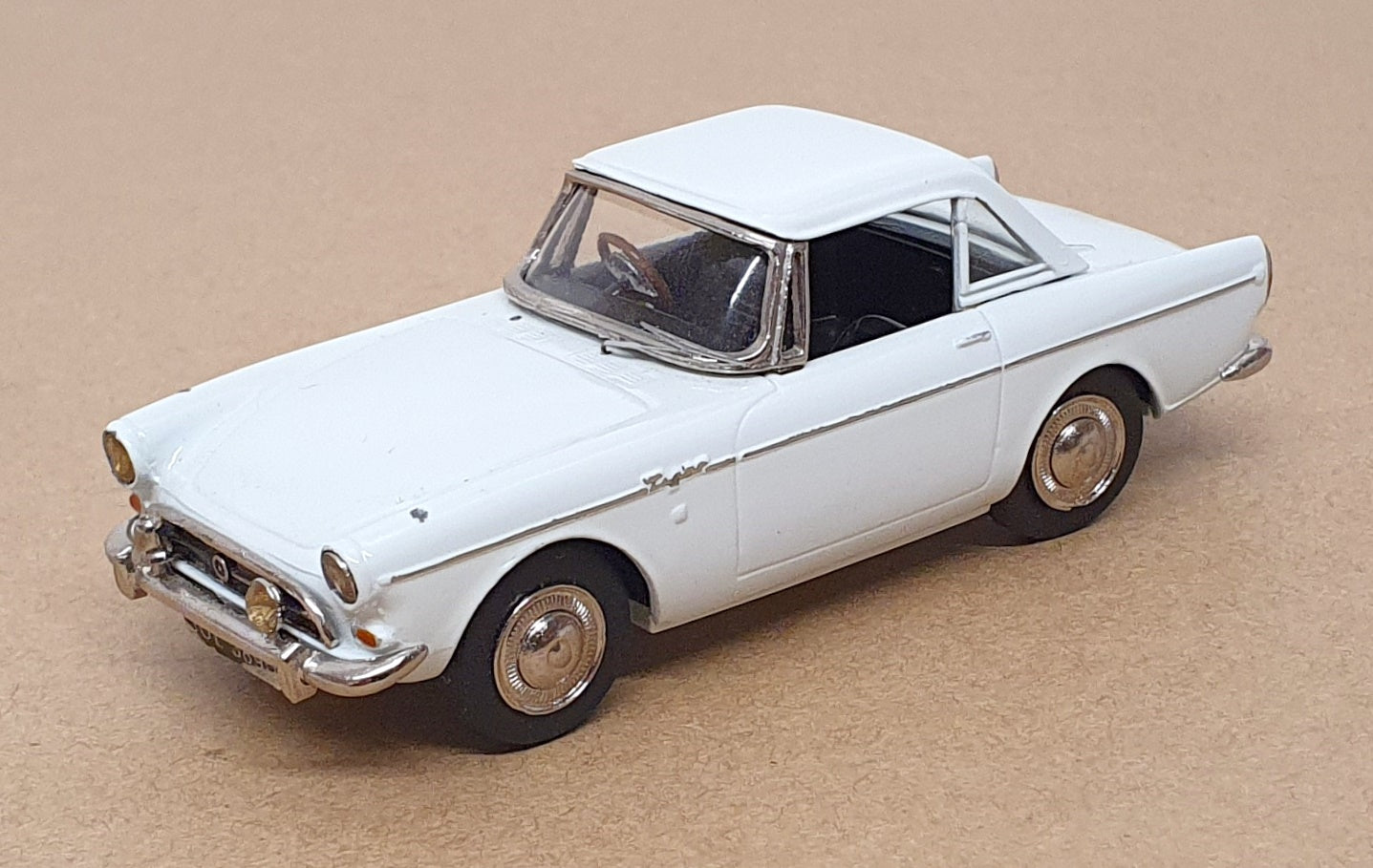 Jemini 1/43 Scale JSE004 - Sunbeam Tiger Metropolitan Police - White