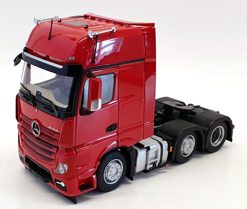 Marge Models 1/32 Scale Deicast 1912-04 Mercedes Benz Actros Gigaspace 6x2 Red