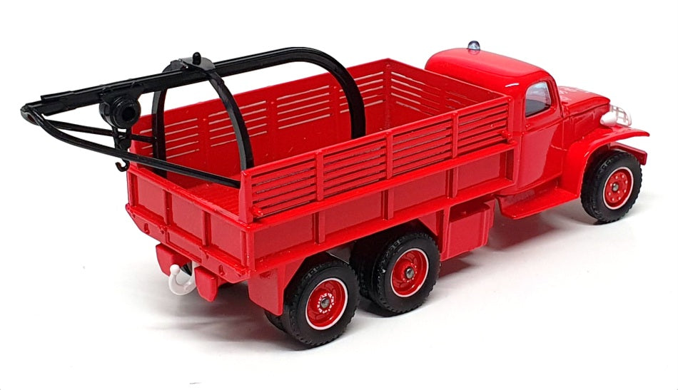 Solido 1/60 Scale 3117 - GMC CCKW353 Fire Truck With Crane - Red