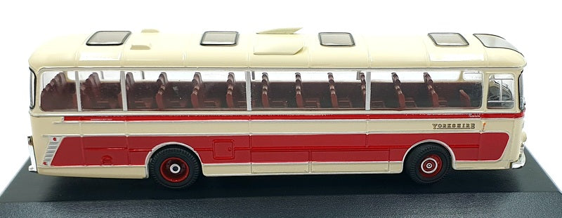 Oxford Omnibus 1/76 Scale 76PAN004 Plaxton Panorama Yorkshire Wollen District
