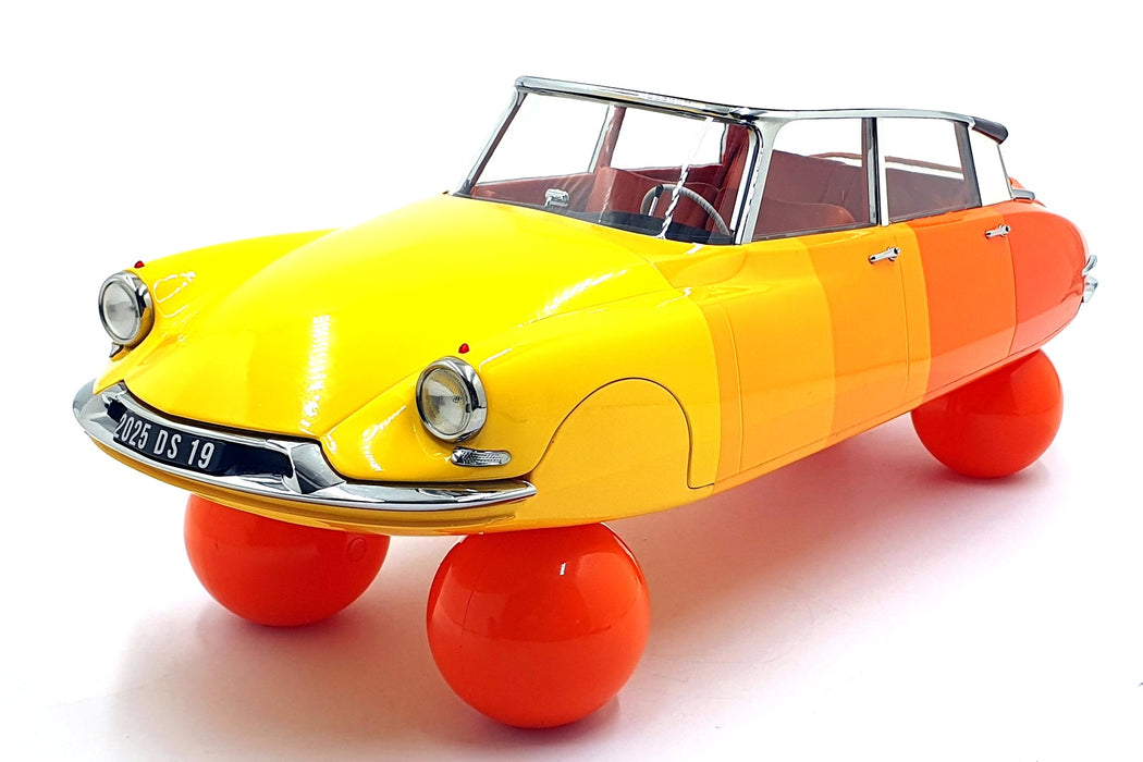 Norev 1/12 Scale Diecast Model 121581 Citroen DS 19 on Balls 1959 - Multi