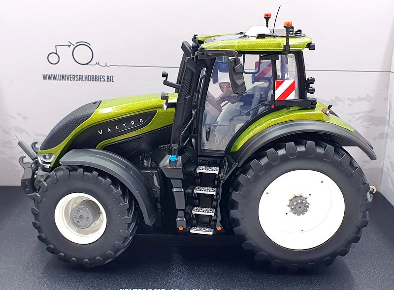 Universal Hobbies 1/32 Scale UH6492 - Valtra S 416 2023 - Metallic Green