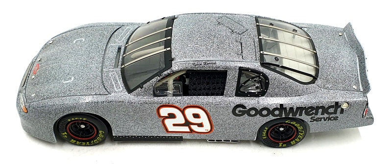 Action 1/24 Scale 400842 - Chevrolet Monte Carlo 2002 GM Goodwrench NASCAR #29