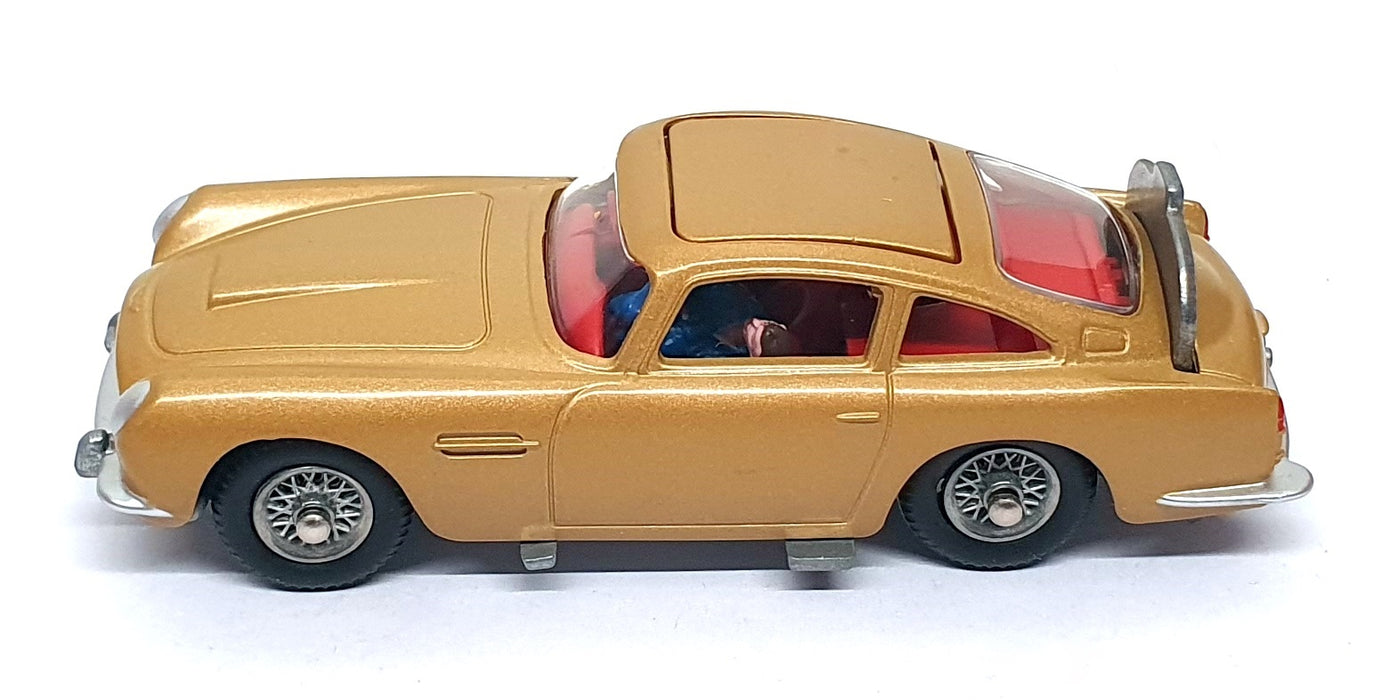 Corgi Toys 261 Reissue CD54321015 - James Bond's Aston Martin DB5 - Gold