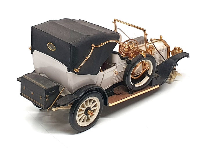 Franklin Mint 1/24 Scale 12425H - 1912 Packard Victoria - White