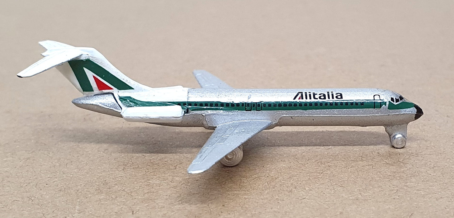 Schuco 1/600 Scale 335 791 - Douglas DC-9-30 Aircraft Alitalia