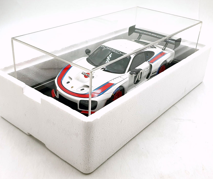 Spark 1/18 Scale Resin WAP 021 903 OK - Porsche 935 #70 Martini - White