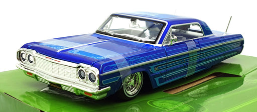 Maisto 1/26 Scale Diecast 32547 - 1964 Chevrolet Impala SS - Met. Blue