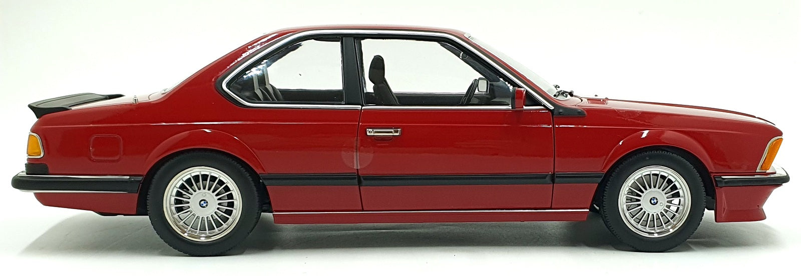 KK Scale 1/12 Scale KKDC120165A - BMW M635 Csi - Red