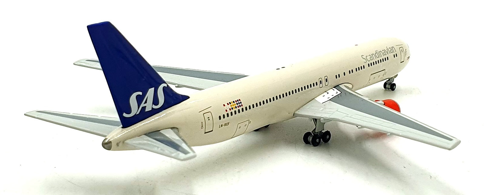 Gemini Jets 1/400 Scale GJSAS447 - Scandinavian Airlines Boeing 767-300 Aircraft
