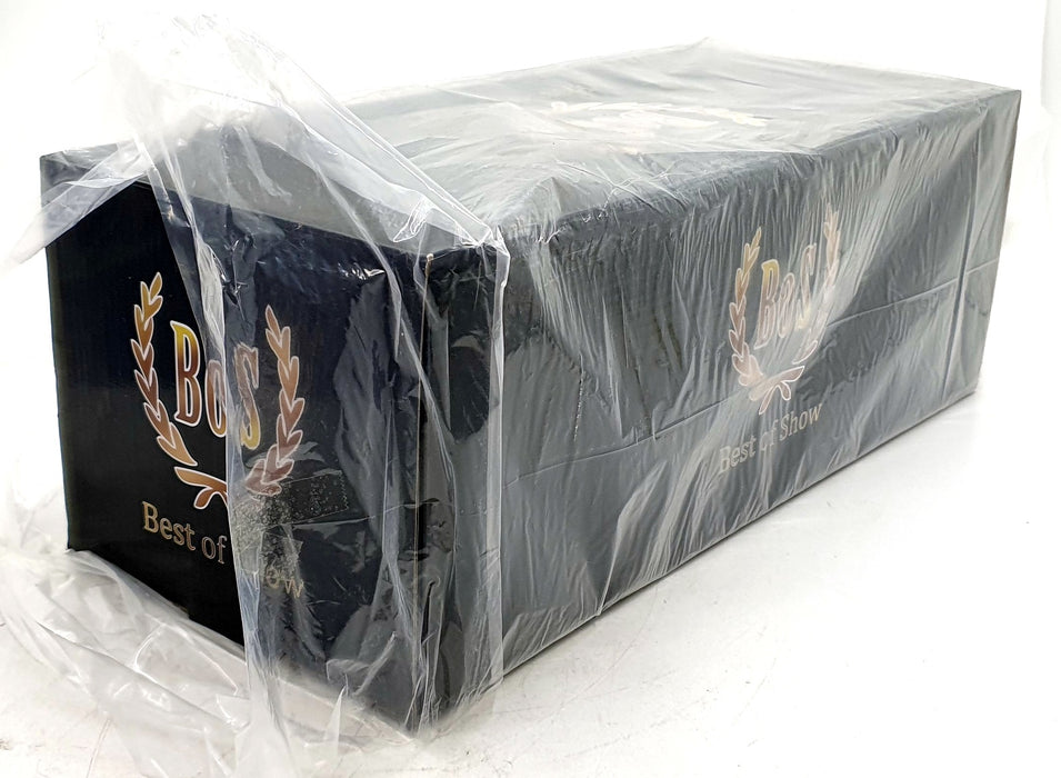 BOS Models 1/18 Scale BOS270 - Buick Special 4 Door Tourback Sedan - Green/White