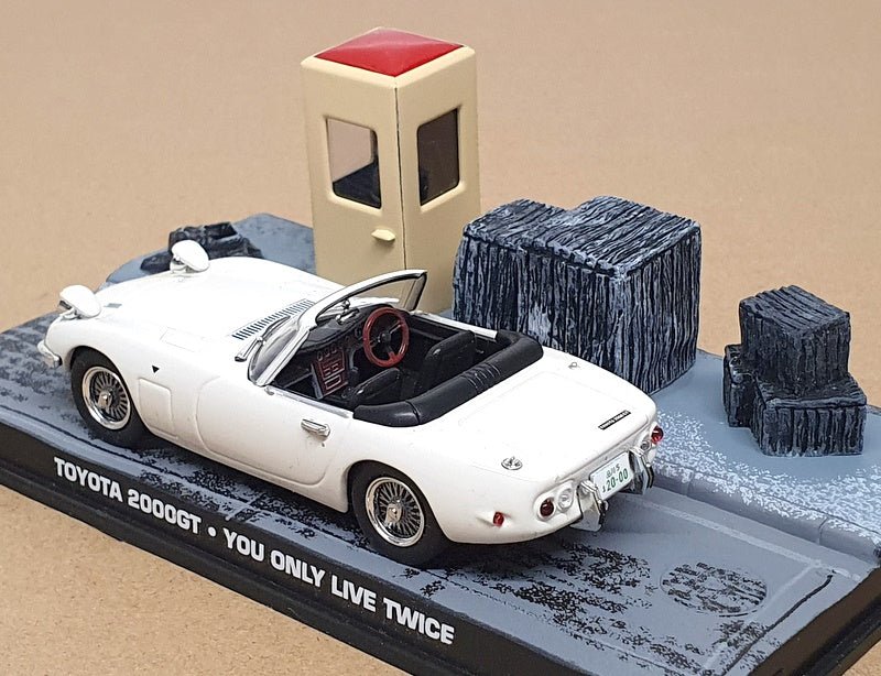 Fabbri 1/43 Scale 00701 - Toyota 2000GT Bond 007 You Only Live Twice - White
