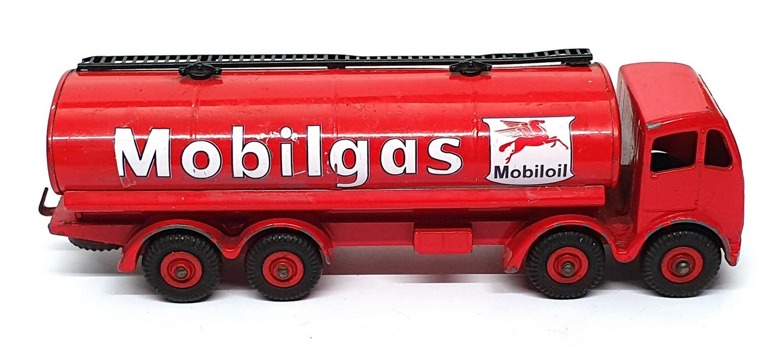Dinky Supertoys 30526N - Foden 14 Ton Tanker Truck Mobilgas - Red REPAINT