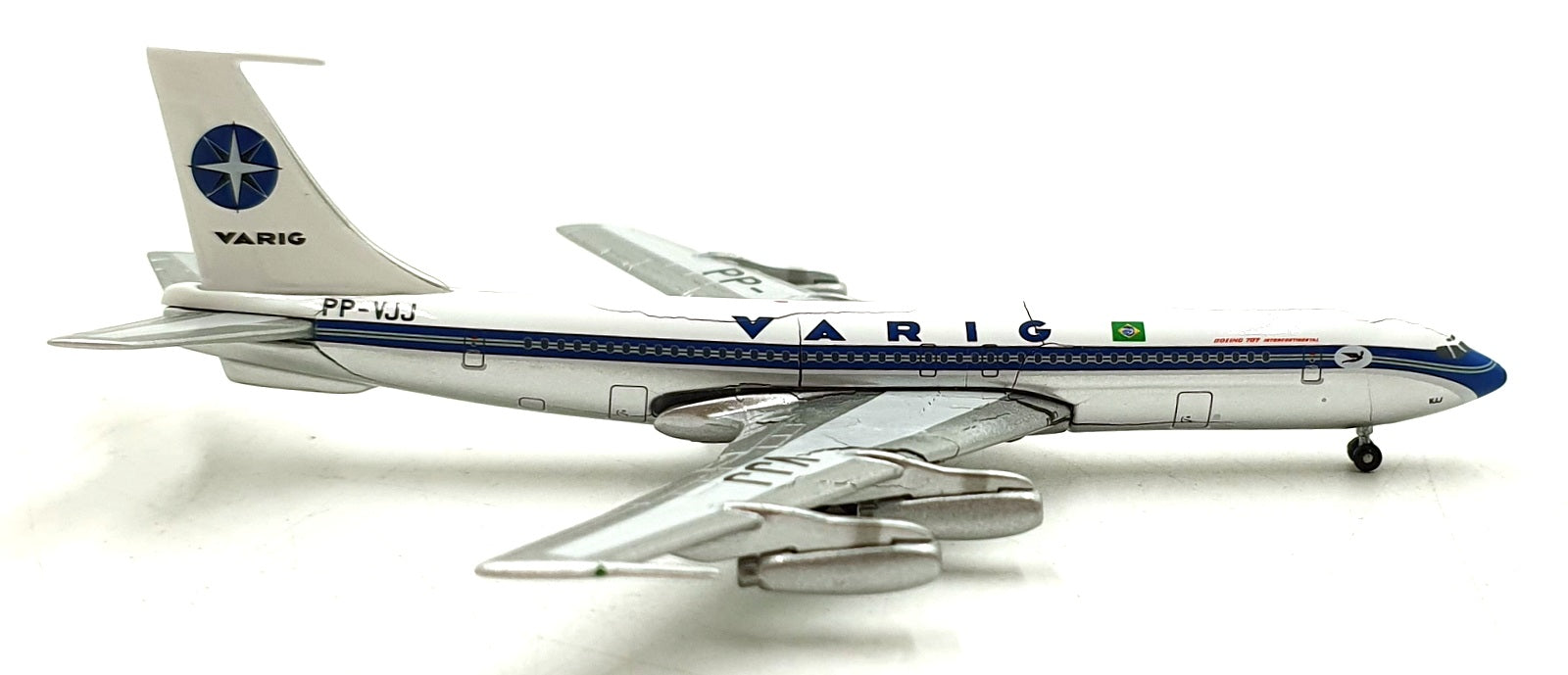 Aero Classics 1/400 Scale B 707-320/420 -  Boeing Varig PP-VJJ Aircraft